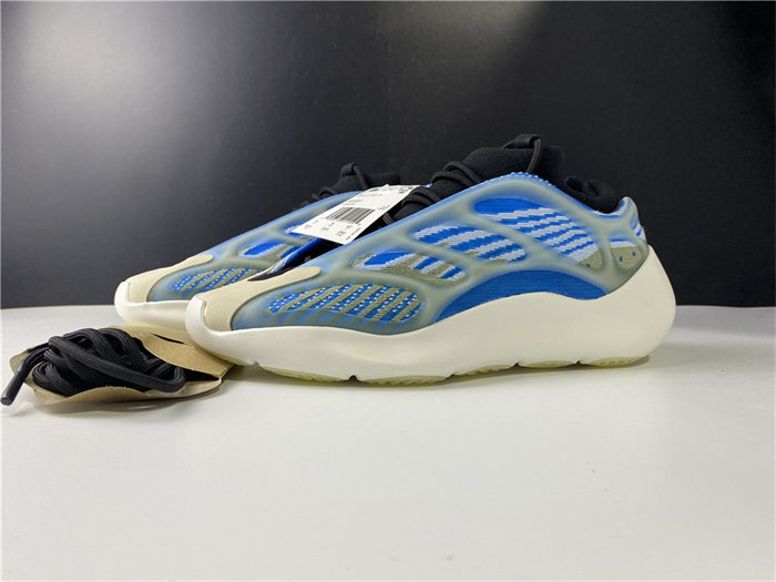 adidas Yeezy 700 V3 Arzareth G54850