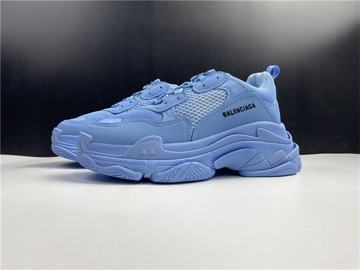 BLCG Triple S Light Blue  524039 W2FW1 4800