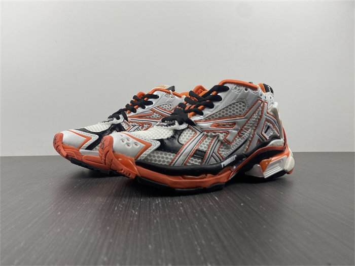 BLCG Runner Orange 677402 W3RB7 9051