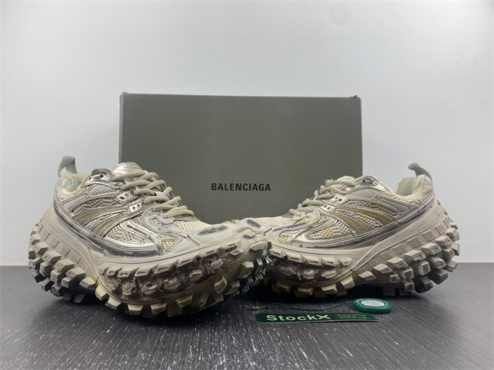 Balenciaga Defender Beige 685611 W2RAF 9700