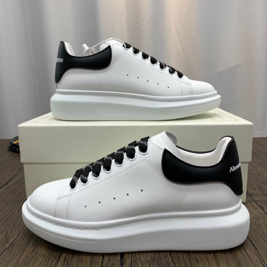 McQuen White Black Laces 621056WHXMT9034