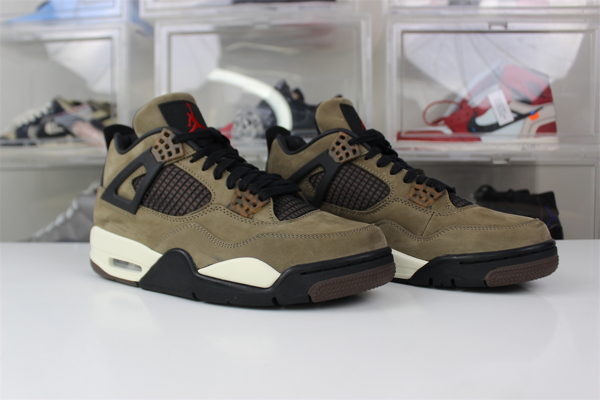 Travis Scott x Air Jordan 4 Brown