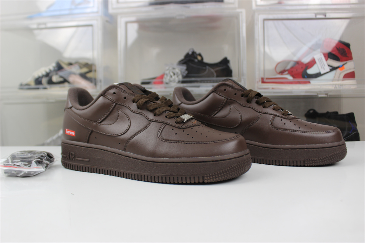 Supreme x Nike Air Force 1 Low “Brown”