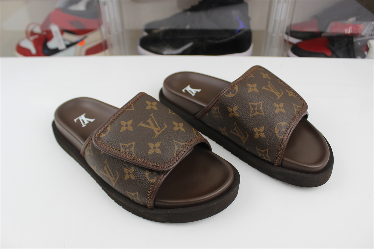 LV Loupe Vulttou Miami Slide Brown