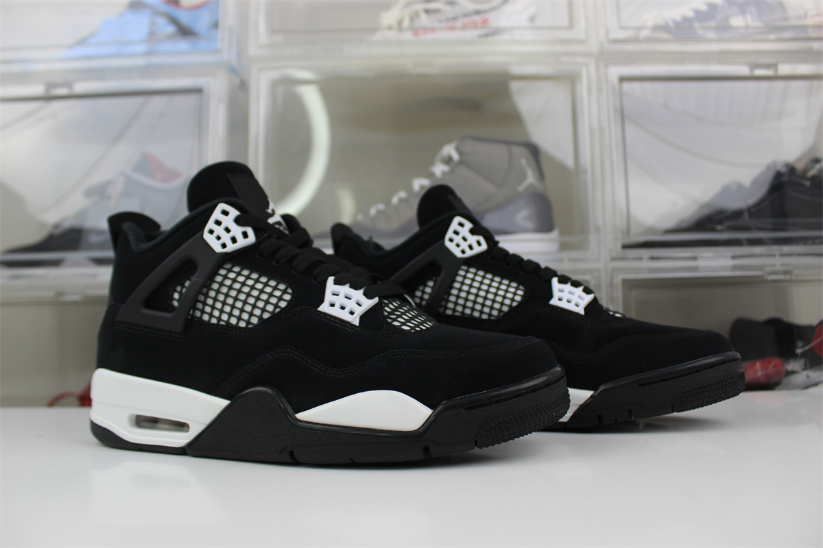 GOAT AIR JORDAN 4 RETRO 'WHITE THUNDER'