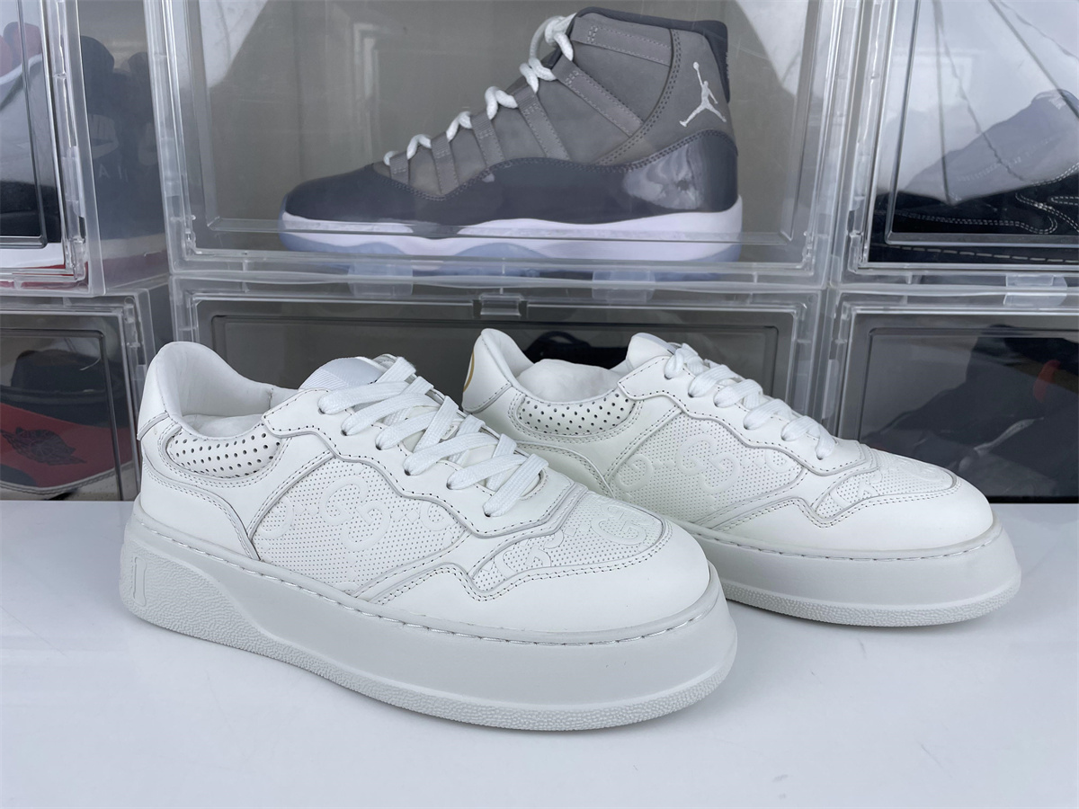GUCCI White casual shoes