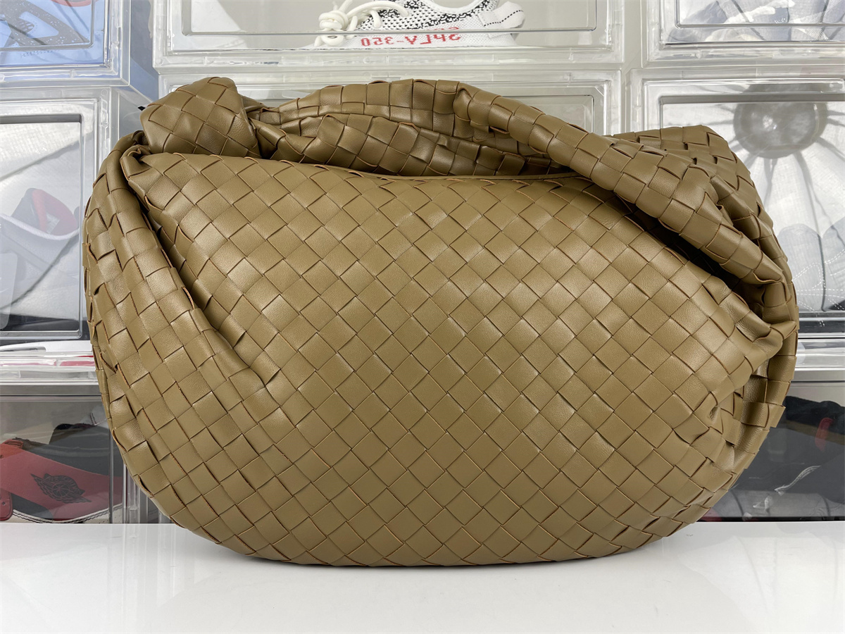 Bottega Veneta Jodie Brown colorway (36 x 21 x13 cm)