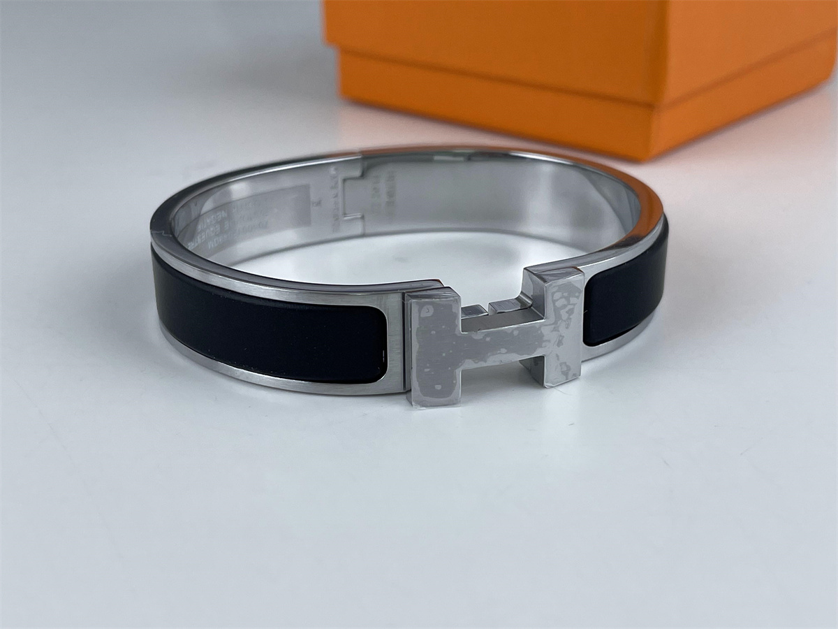 H brand Bracelets Black Silver color (17 or 19 cm)