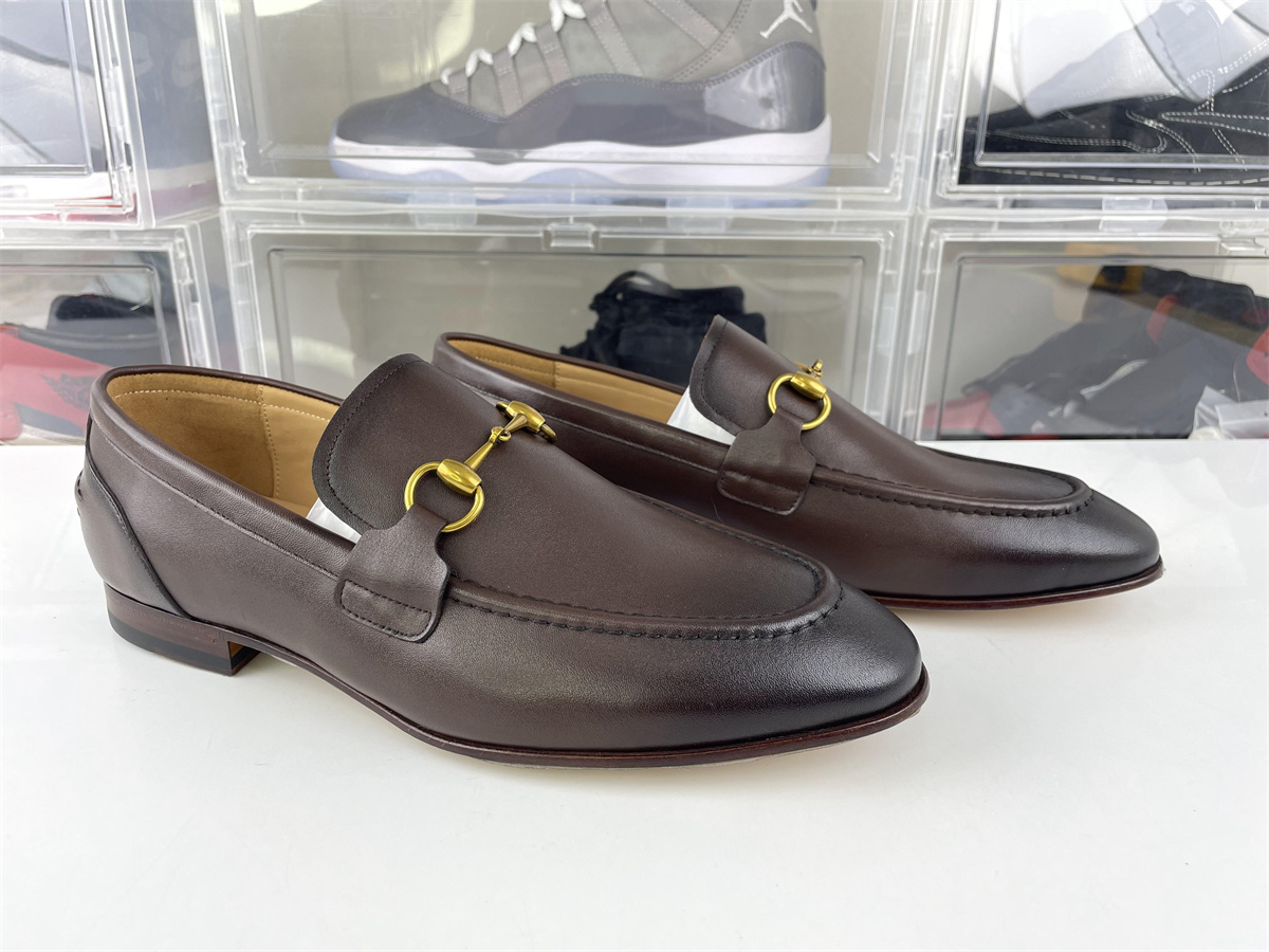 GUCCI Brown Dress shoes