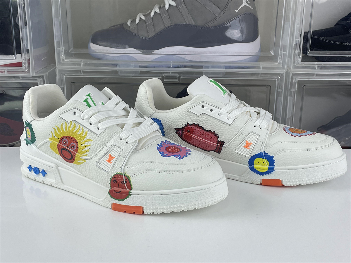 LV White with sun faces skate shoes 2023