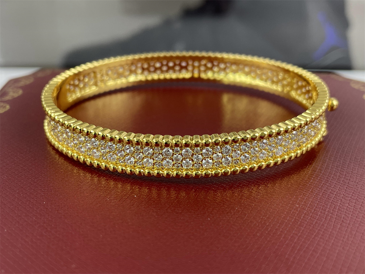 cartier Gold diamonds Bracelets (17, 19cm)