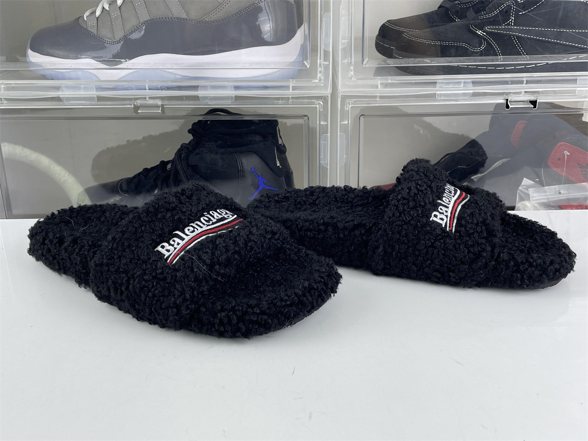 Balenciaga Pepsi Black fur slippers (EU35- 46 )