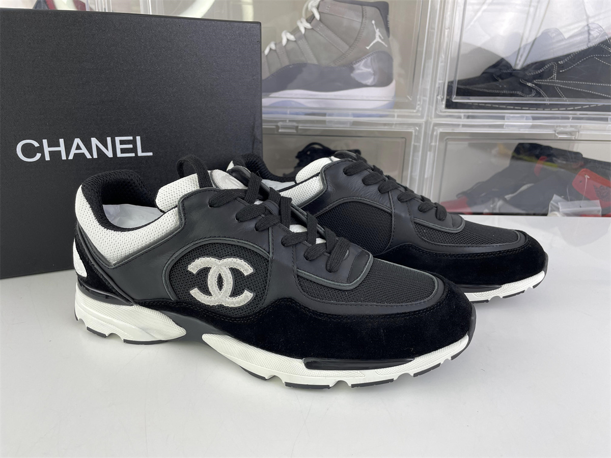 CHANEL Black sneakers with White LOGO