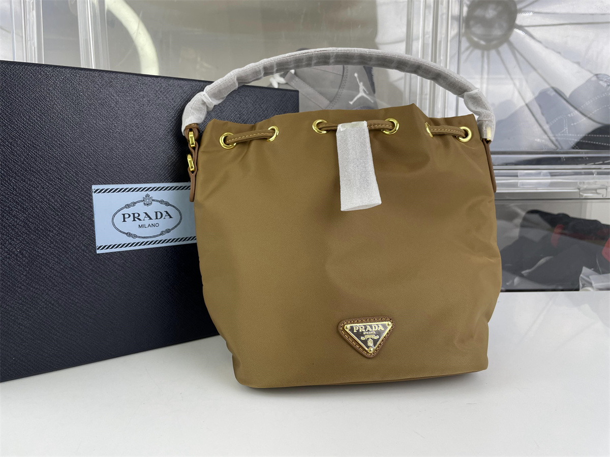 Prada Brown Nylon Bucket bag, 19.5x 15.5 x10 cm