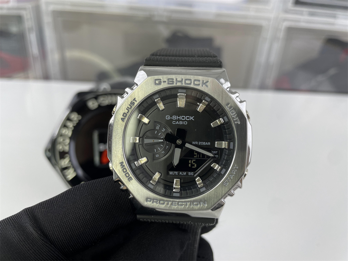 G-SHOCK Casio electronic watch Black Silver