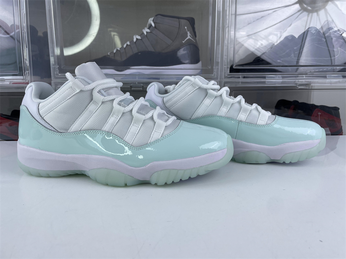 GOAT Air Jordan 11 Low “Igloo”