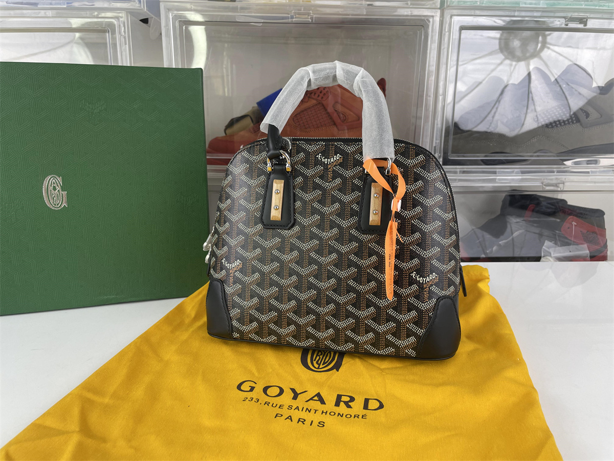 GOYARD Vendome Brown Yellow colorway Shell Shape Bag, (23 x 18.5 x10 cm)