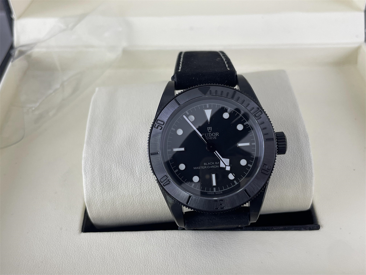 TUDOR Black Bay Watch, 41mm