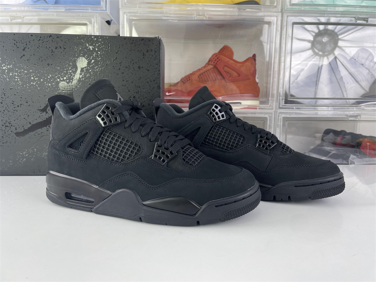 Air Jordan 4 “Black Cat” 2025 Reverse Version