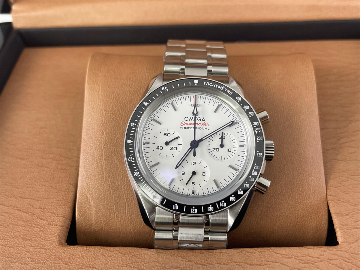OMEGA SpeedMaster White Black Watch, 42mm