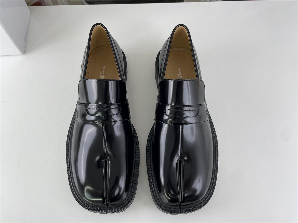 Maison Margiela Black Tabi Leather shoes, (EU35-45)