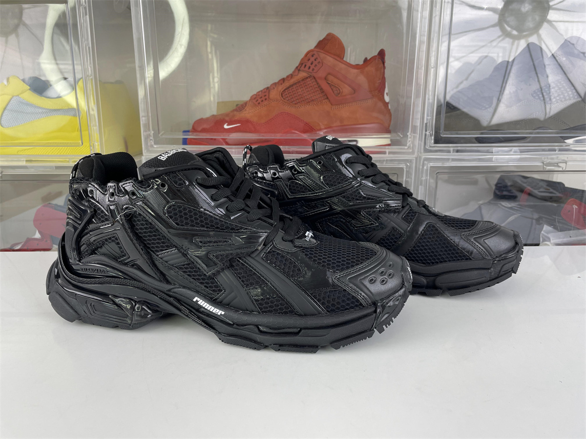 Balenciaga Track Runner Full Black