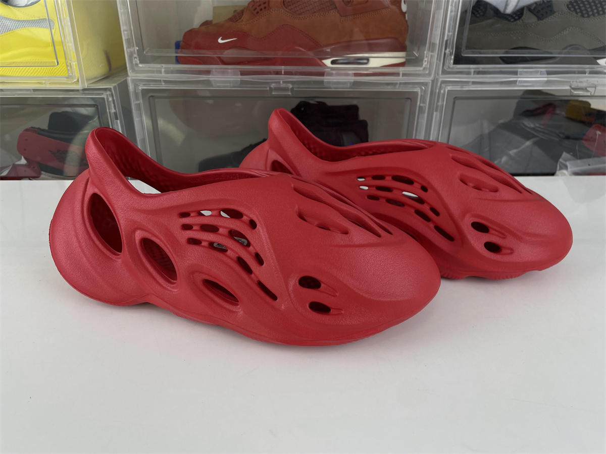 Adidas Yeezy Foam Runner