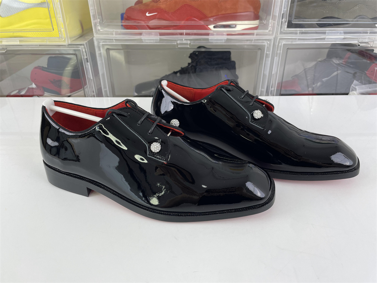 christian louboutin CL Black YACHT SPIKES FLAT CALF Red Bottom dressing shoes