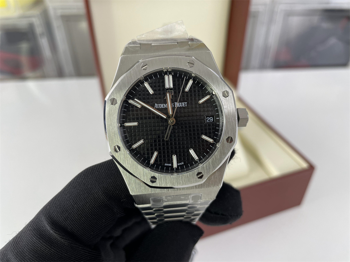 AUDEMARS PIGUET RoyalOak Silver Black Dial Plate Machine watch,41mm