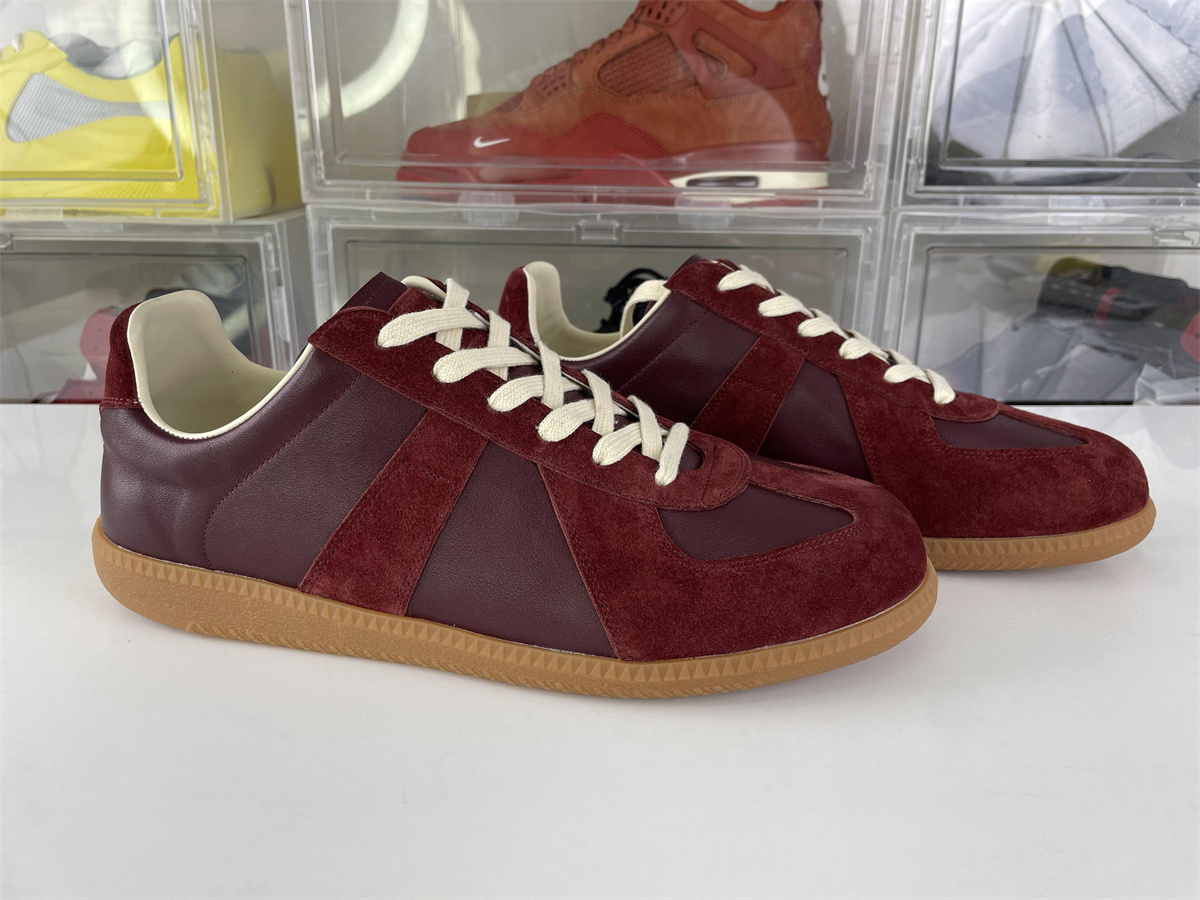 Maison Margiela No.22 Wine Red