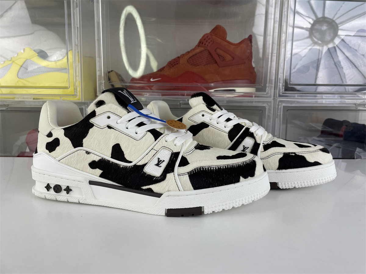 LV ARCH Light White Black Dairy Cow Skate shoes