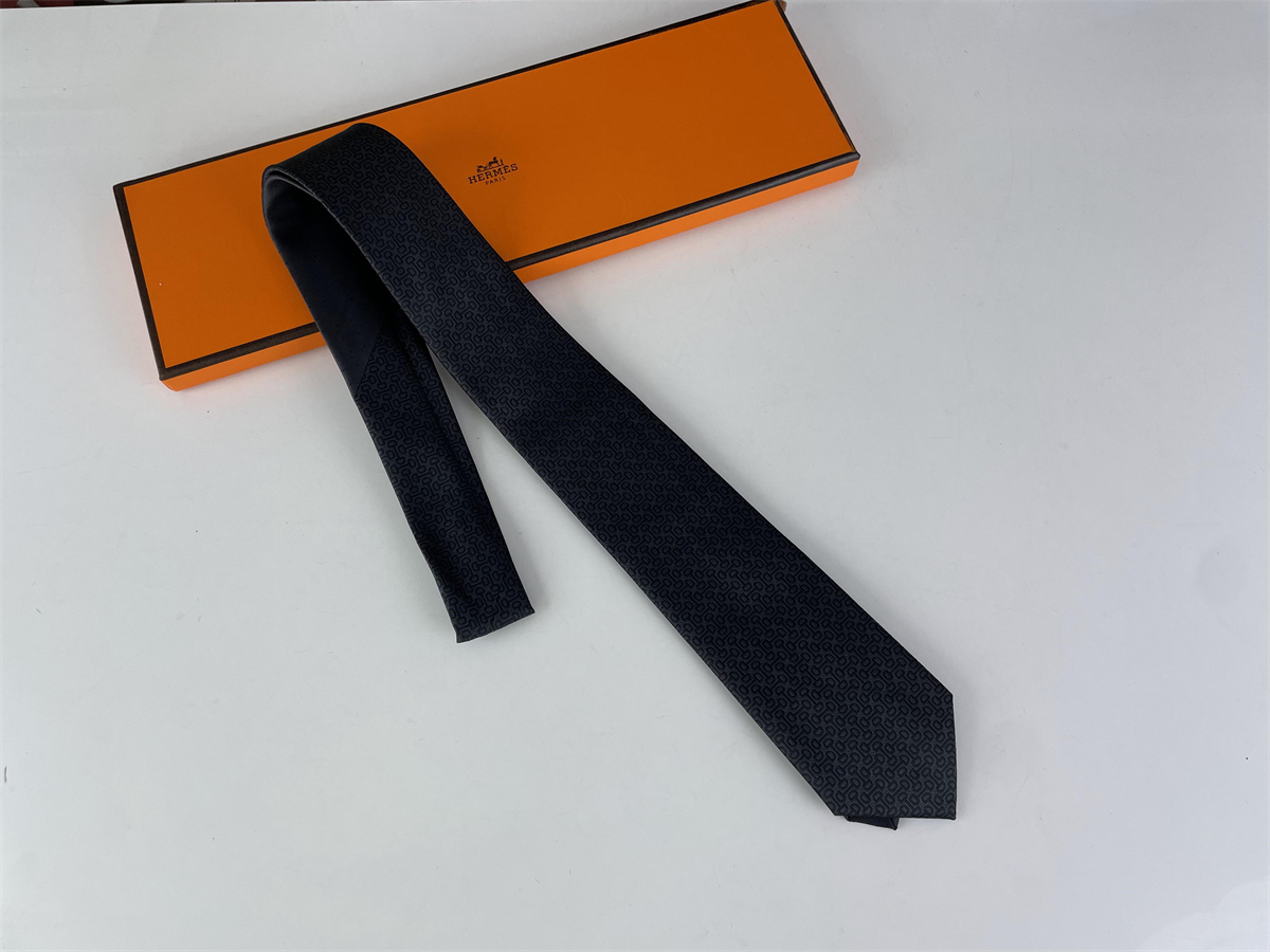 Hermes Black Blue Necktie, 74cm