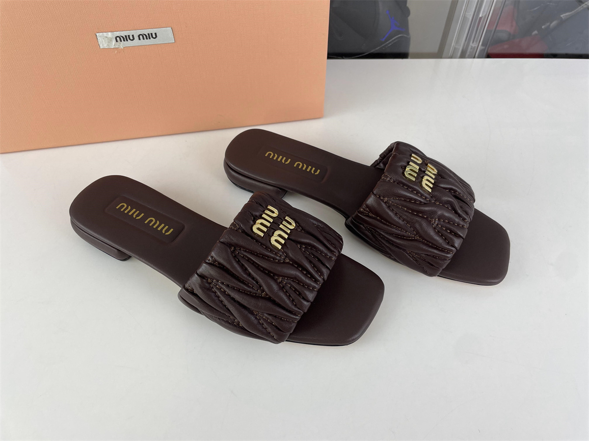 Miu Miu Ladies Coffee Color Slipper