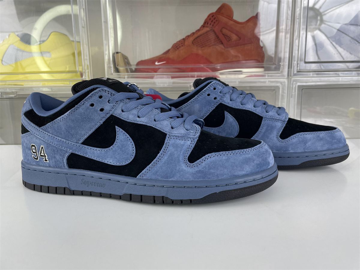 Supreme x Nike SB Dunk Low “Ocean Fog”