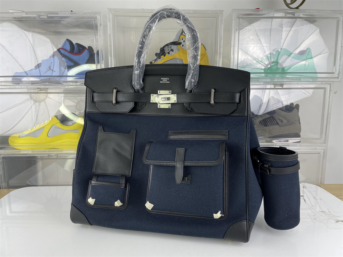Hermes Hac 40 Cargo Travelling bag Black Royal color , (40 x 34 x 24cm)