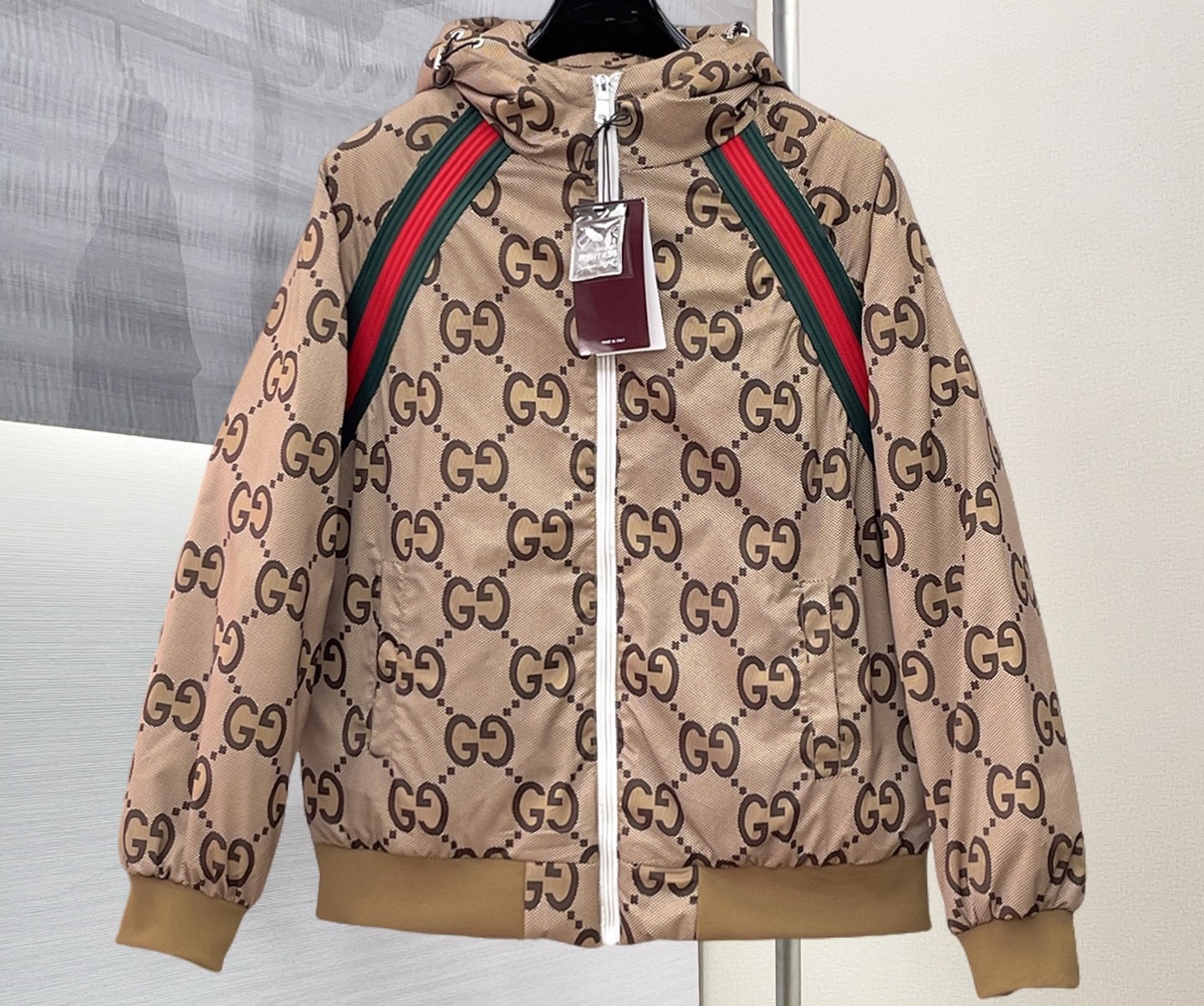 GUCCI Tan color Winter Coat with goose hairs inside, ( M - 3XL, 240 bls max)